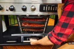 PIT BOSS Memphis Ultimate 4-in-1 Kombigrill, Schwarz, Stahl/Gusseisen, Smoker, Gas- Und Holzkohlegrill -Ausgewählte Geschäfte Für Garten- Und Outdoor-Produkte 11 17311.jpg