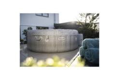 BESTWAY Lay-Z-Spa Honolulu AirJet Whirlpool, Grau (Rattanoptik), TriTech, Ø196x71cm -Ausgewählte Geschäfte Für Garten- Und Outdoor-Produkte 11 19183.jpg