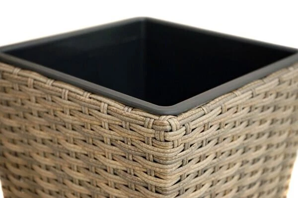 Ploß Rabida Pflanzgefäß, Champagner-meliert, Polyrattan, Konisch, 28x28x40 Cm, Kunststoffeinsatz 6 Ploß Rabida Pflanzgefäß, Champagner-meliert, Polyrattan, Konisch, 28x28x40 Cm, Kunststoffeinsatz – Bild 4